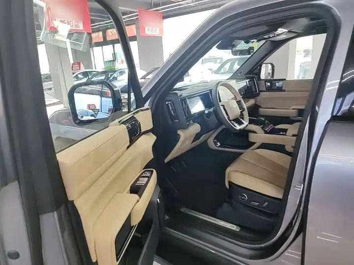 125KM EV Range Tianshen Intelligent Driving Ultra Edition PHEV Off-road SUV 11