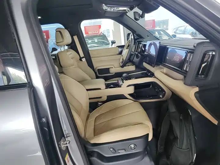 125KM EV Range Tianshen Intelligent Driving Ultra Edition PHEV Off-road SUV 16