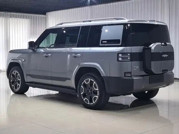675KM RWD Flash Charging Version | China Auto Portal Used Car Export from China 4