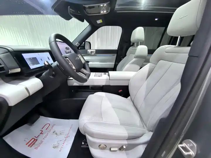 675KM RWD Flash Charging Version | China Auto Portal Used Car Export from China 6