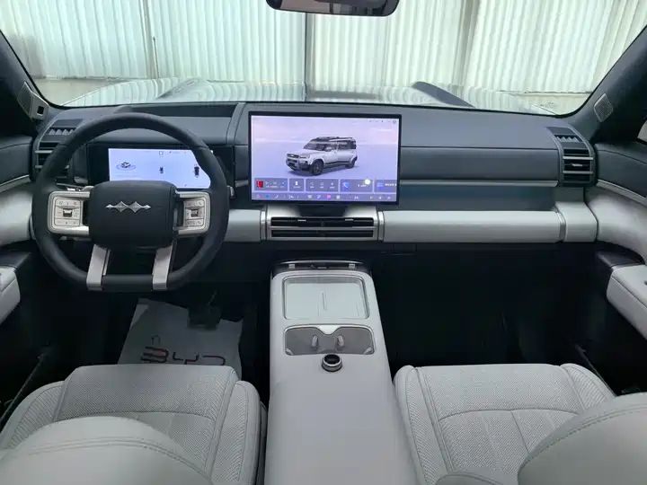 675KM RWD Flash Charging Version | China Auto Portal Used Car Export from China 8