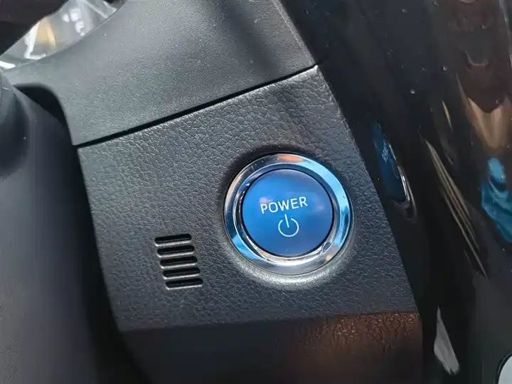 Plug-in Hybrid E+ 1.8L E-CVT Leading Edition | Used Car Export from China 13