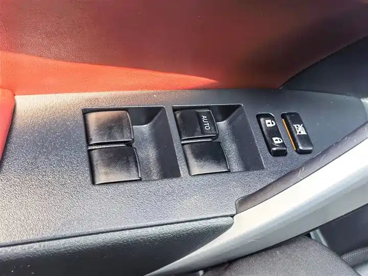 Plug-in Hybrid E+ 1.8L E-CVT Leading Edition | Used Car Export from China 14