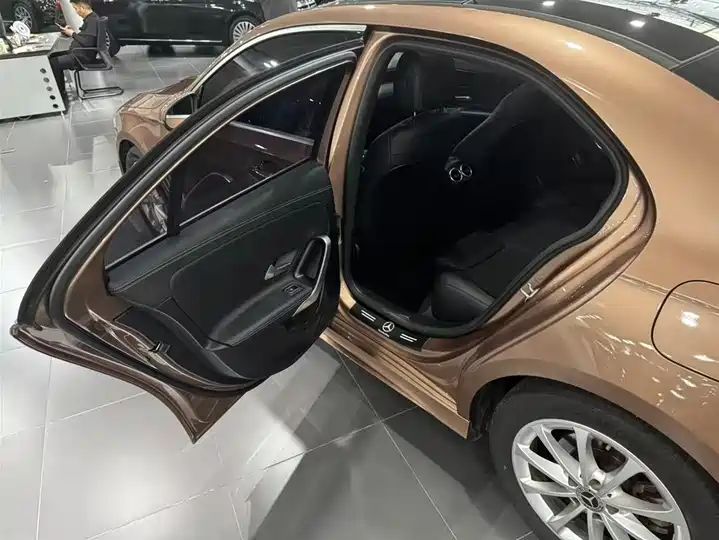 2021 Facelift Sport Dynamic Sedan, Left Hand Drive Used Car Wholesale Export 10