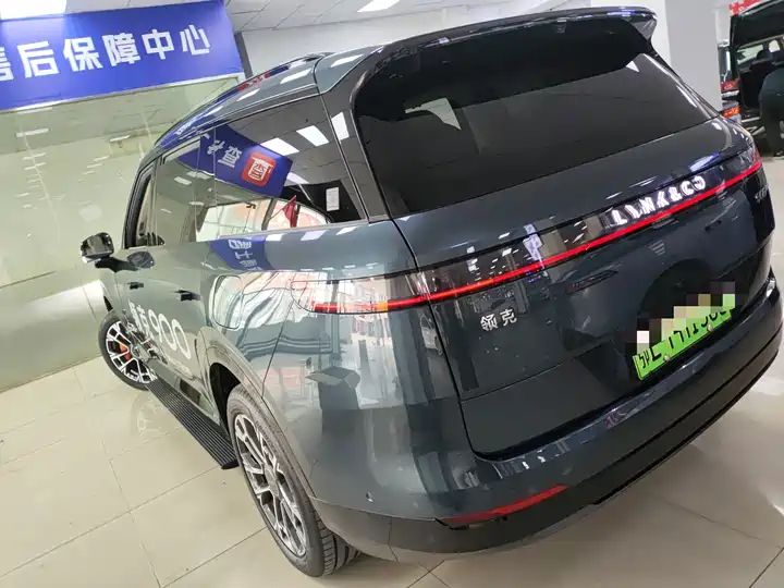 2.0T Ultra 6 Seat Left Hand Drive, China Origin Used SUV for Export 6