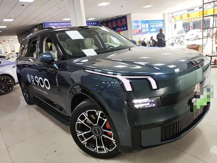 2.0T Ultra 6 Seat Left Hand Drive, China Origin Used SUV for Export 8