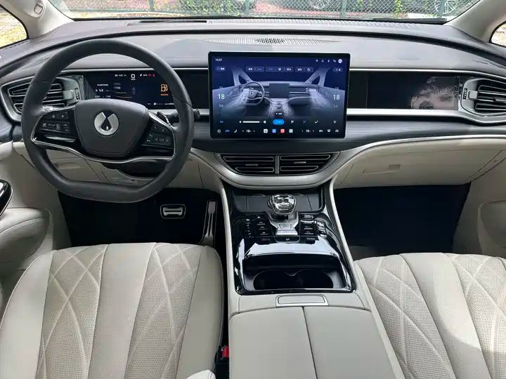 DM‑i 1020 AWD Flagship Intelligent Driving Version LHD PHEV Luxury MPV China Second‑hand Car Export 7