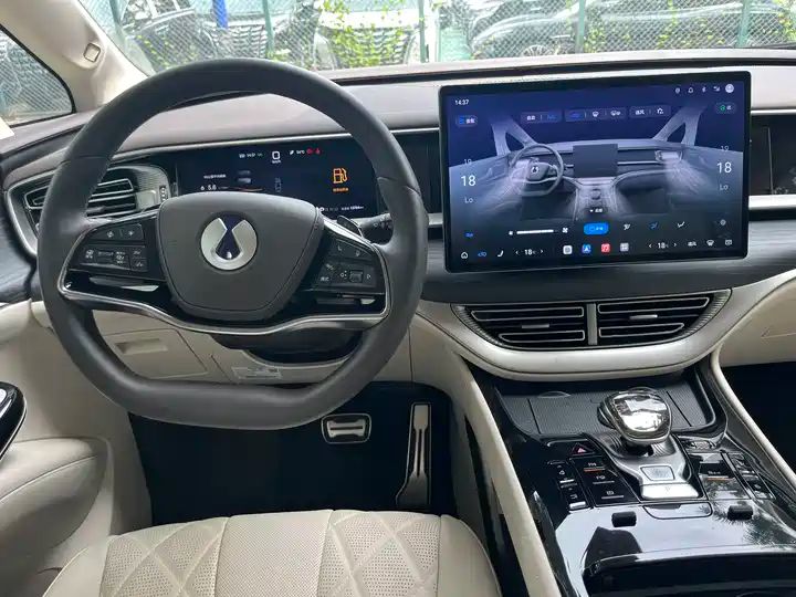 DM‑i 1020 AWD Flagship Intelligent Driving Version LHD PHEV Luxury MPV China Second‑hand Car Export 8