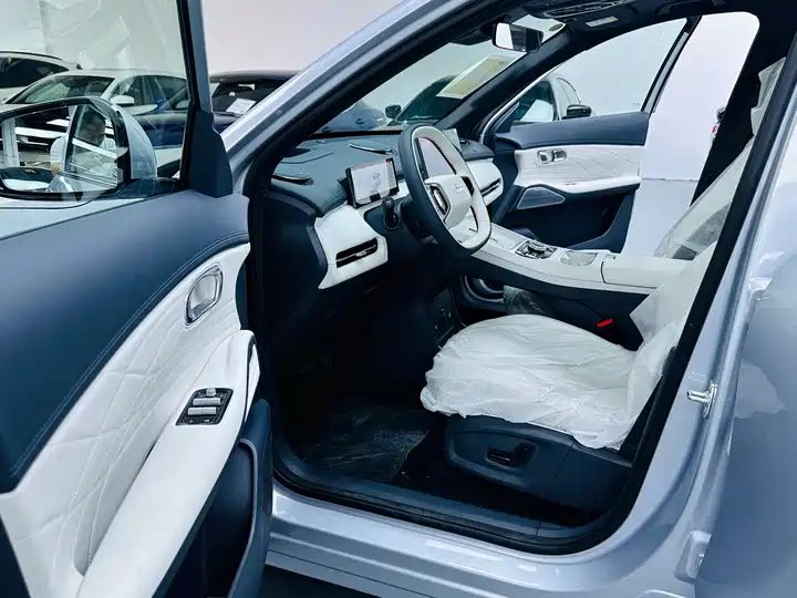 2025 120km Explore+ LHD Chinese EV Export, Brand New Zero Mileage Vehicle 4