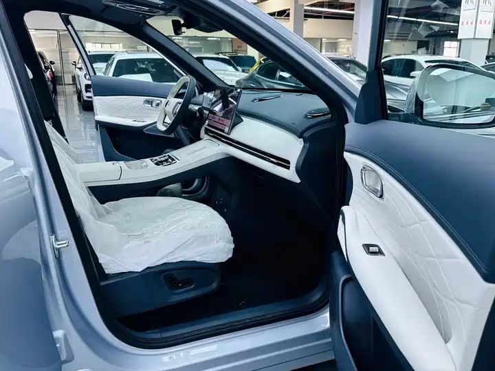 2025 120km Explore+ LHD Chinese EV Export, Brand New Zero Mileage Vehicle 8
