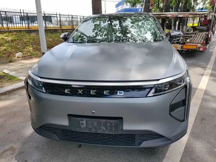 C-DM 100km Long Range Pro 2WD LHD New Car for Export from China 2