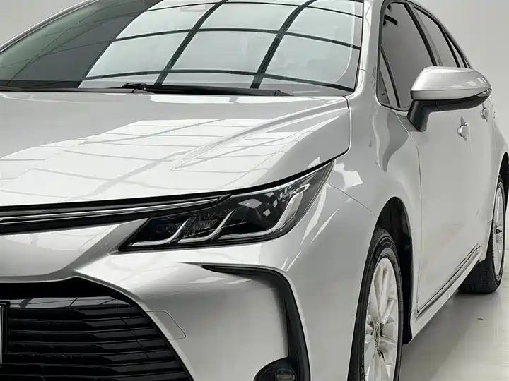 Elite Left Hand Drive China Export Sedan 3
