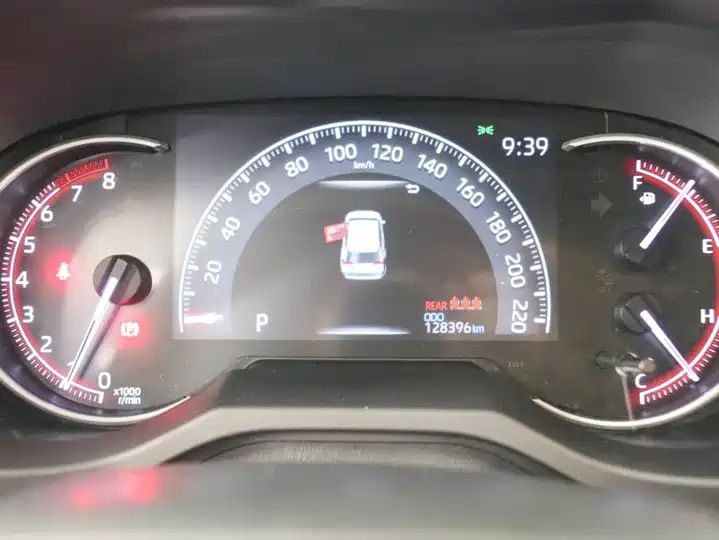 Rongfang 2.0L CVT 4WD Fashion PLUS LHD Chinese SUV For Export to Africa 7