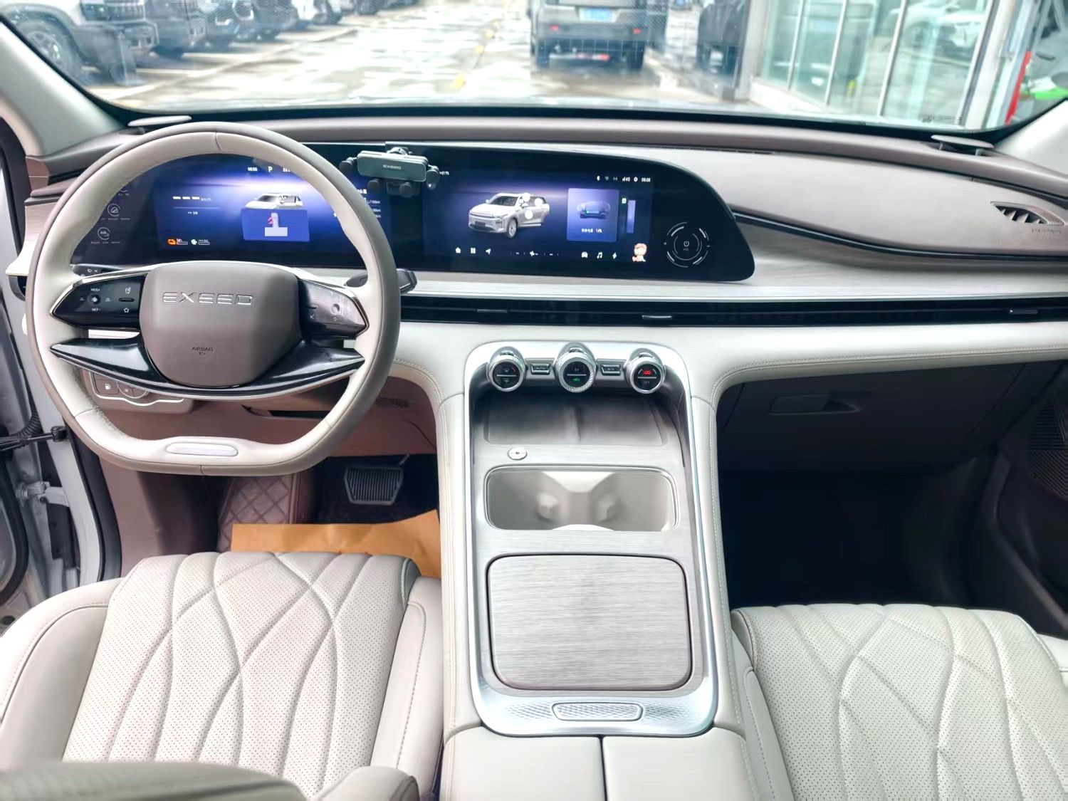 PHEV 2026 1.5T Global Edition 120KM Long Range 2WD Automatic Chinese SUV Export to Africa 8