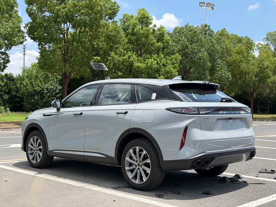PHEV 1.5T Premium Edition 100km EV Range 2WD Automatic Zero Mileage New Chinese SUV for Export 4