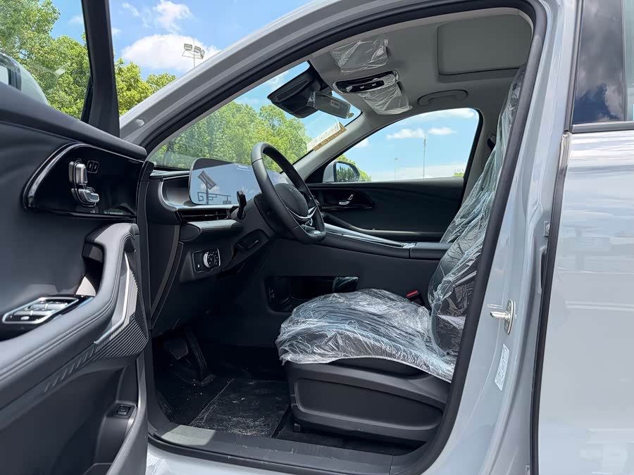 PHEV 1.5T Premium Edition 100km EV Range 2WD Automatic Zero Mileage New Chinese SUV for Export 11