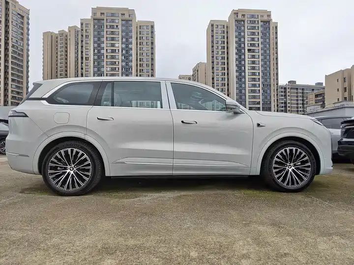 2025 RWD Ultra from China to Nigeria, Ghana & Benin | New LHD Car Guide 2