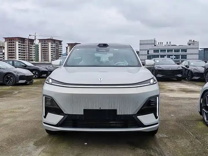 2025 RWD Ultra from China to Nigeria, Ghana & Benin | New LHD Car Guide 3