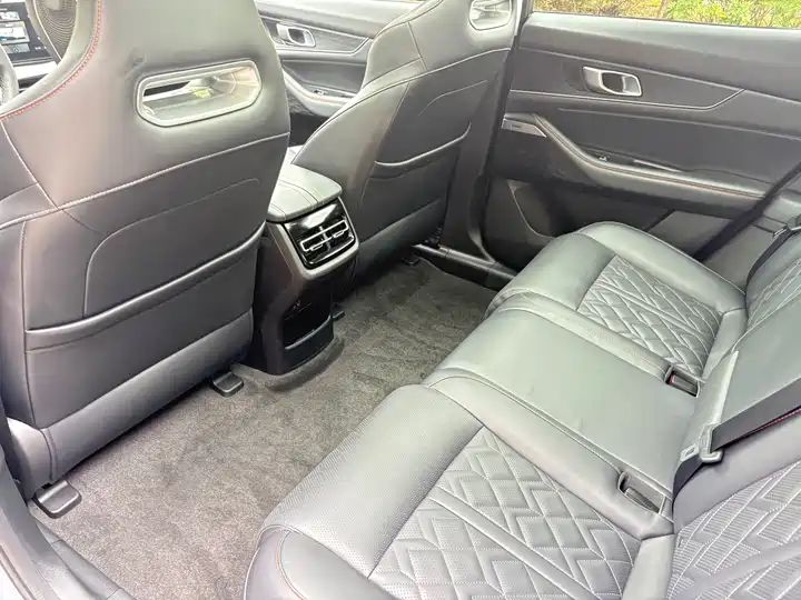 2021 2.0T Premium LHD from China to Ghana, Nigeria and Benin — Used Car Export Guide 7