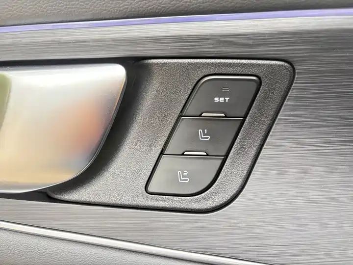 2021 2.0T Premium LHD from China to Ghana, Nigeria and Benin — Used Car Export Guide 20