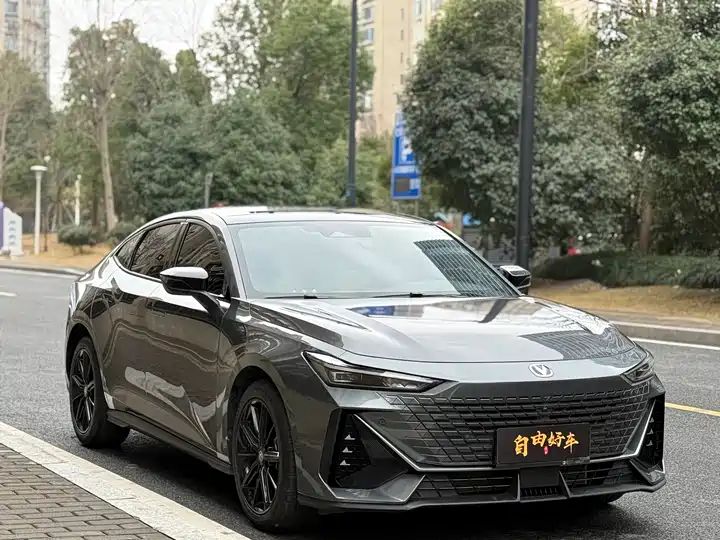Premium LHD Sedan | Cheap Chinese Cars Export to Nigeria, Ghana, Algeria 3