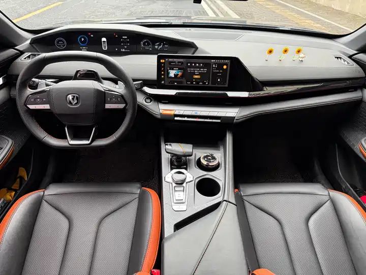 Premium LHD Sedan | Cheap Chinese Cars Export to Nigeria, Ghana, Algeria 8