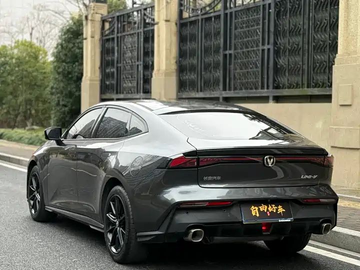 Premium LHD Sedan | Cheap Chinese Cars Export to Nigeria, Ghana, Algeria 16
