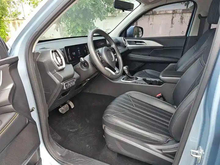 Cannon 2.0T Diesel Automatic 4WD Elite Long Bed LHD Pickup – China Used Truck Export 11