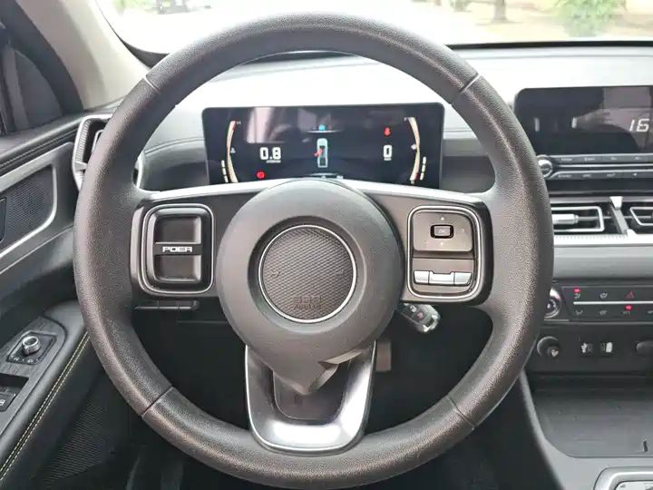 Cannon 2.0T Diesel Automatic 4WD Elite Long Bed LHD Pickup – China Used Truck Export 14