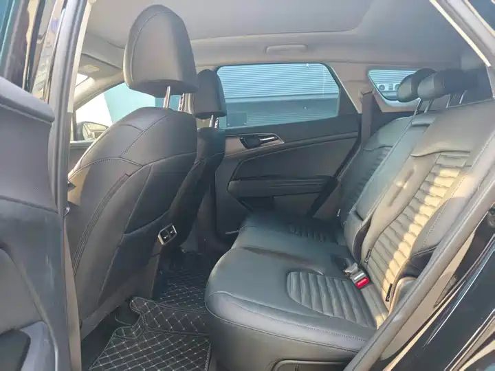 2WD Prestige LHD SUV – China Used Car Export to Ghana, Nigeria & Algeria 7
