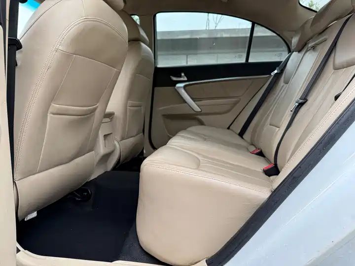 2017 Million Edition Sedan 1.5L CVT Luxury LHD Used Car for Export | China Used Car & Motorcycle Exporter 6
