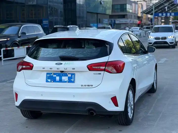 EcoBoost 180 Automatic Hatchback LHD Used Vehicle From China For Export 4
