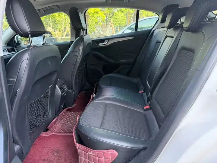 EcoBoost 180 Automatic Hatchback LHD Used Vehicle From China For Export 6