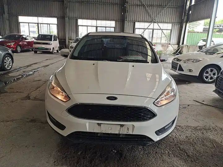 Classic 1.6L Automatic Trend Smart Drive LHD Hatchback Used Vehicle From China For Ghana & Nigeria Import 2