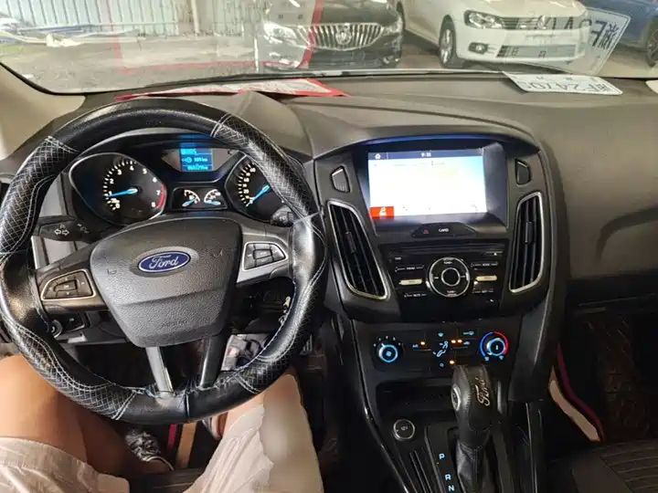 Classic 1.6L Automatic Trend Smart Drive LHD Hatchback Used Vehicle From China For Ghana & Nigeria Import 8