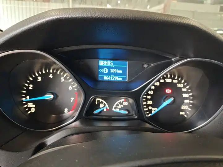 Classic 1.6L Automatic Trend Smart Drive LHD Hatchback Used Vehicle From China For Ghana & Nigeria Import 9