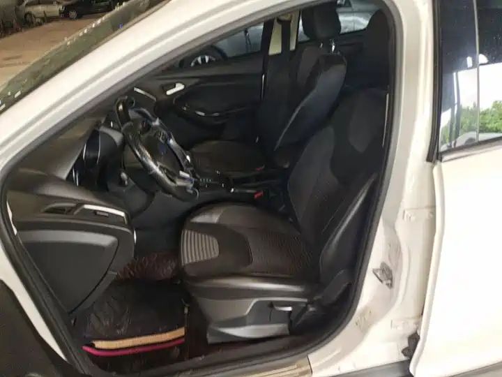 Classic 1.6L Automatic Trend Smart Drive LHD Hatchback Used Vehicle From China For Ghana & Nigeria Import 12
