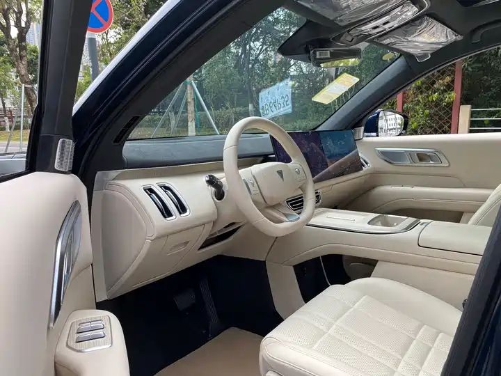 RWD Ultra+ LHD EREV Near-New SUV | Wholesale Chinese New Energy & Used Car Export Sourcing 4