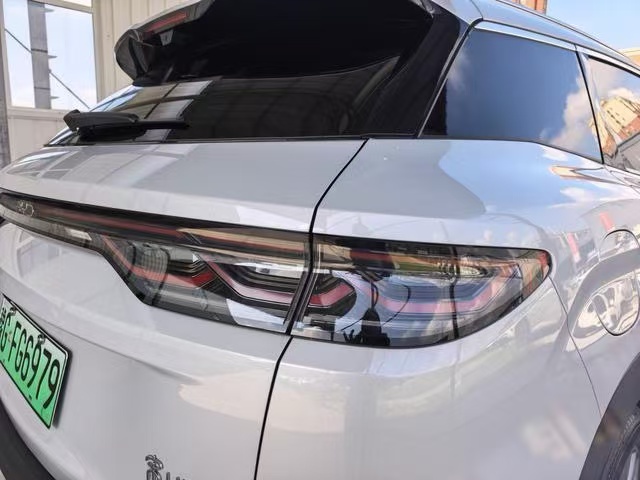 DM-i 1.5 Auto 205KM PHEV LHD SUV | Near-New & Used Chinese Hybrid Cars Wholesale Export Sourcing 13
