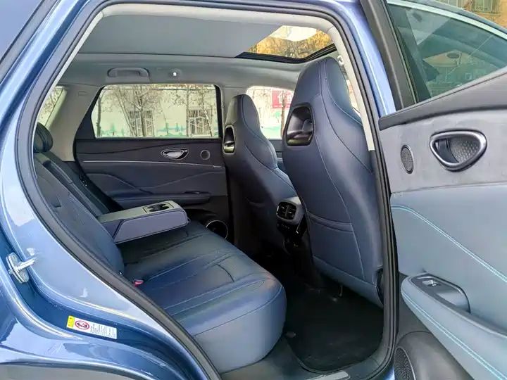 DM-i 150 Navigator Plus Left Hand Drive Hybrid SUV | China Used Car Exporter Shipping to African Countries 10