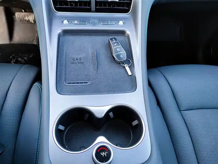 DM-i 150 Navigator Plus Left Hand Drive Hybrid SUV | China Used Car Exporter Shipping to African Countries 13