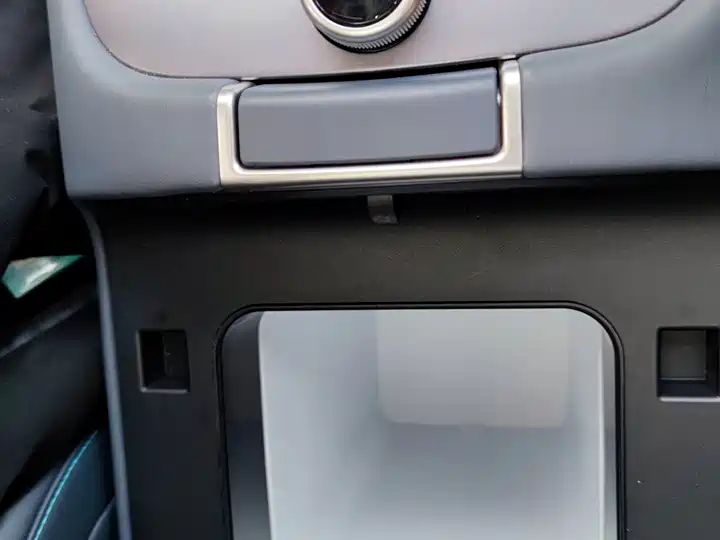 DM-i 150 Navigator Plus Left Hand Drive Hybrid SUV | China Used Car Exporter Shipping to African Countries 17