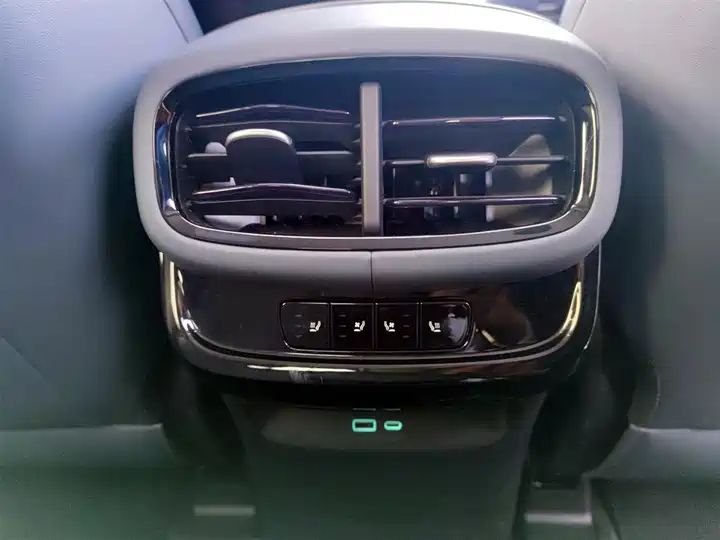 DM-i 150 Navigator Plus Left Hand Drive Hybrid SUV | China Used Car Exporter Shipping to African Countries 18