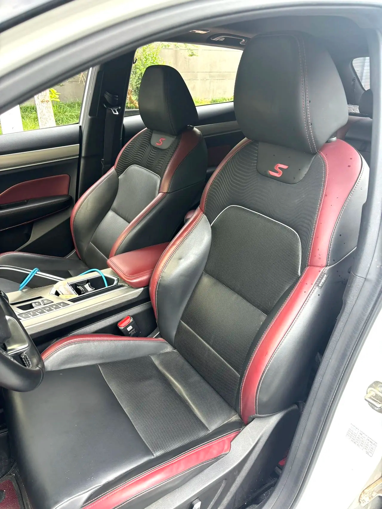 1.5T 260T Sport LHD Compact SUV Export From China To Ghana Nigeria Ivory Coast Benin 7