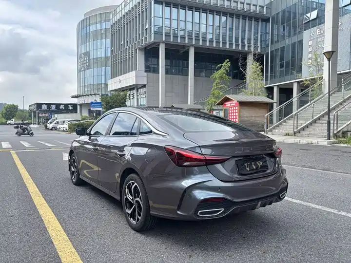 2025 300TGI Global Flagship LHD Sedan | Buy Second Hand MG Cars Export from China 7