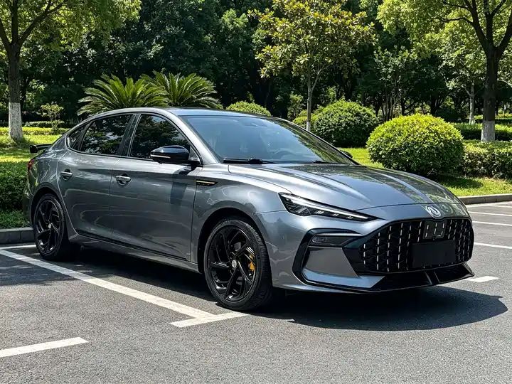 1.5T Automatic Luxury LHD | Chinese Second Hand Car Export to Ghana, Algeria, Nigeria 3