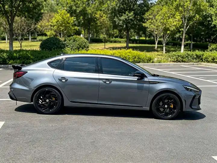 1.5T Automatic Luxury LHD | Chinese Second Hand Car Export to Ghana, Algeria, Nigeria 6