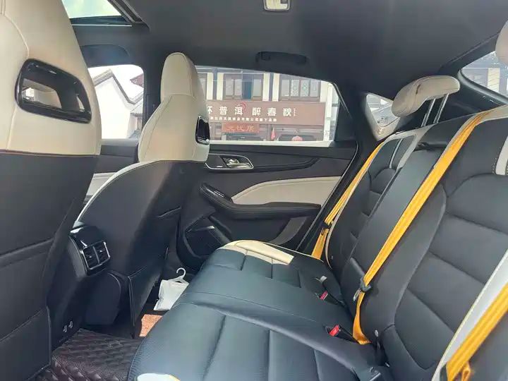 1.5T Automatic Luxury LHD | Chinese Second Hand Car Export to Ghana, Algeria, Nigeria 9