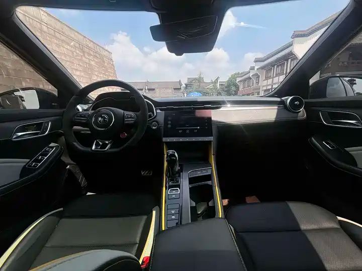 1.5T Automatic Luxury LHD | Chinese Second Hand Car Export to Ghana, Algeria, Nigeria 12