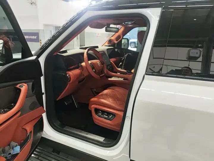 Luxury Automatic 2.0T 272HP L4 LHD SUV Used Chinese Cars for Export 4